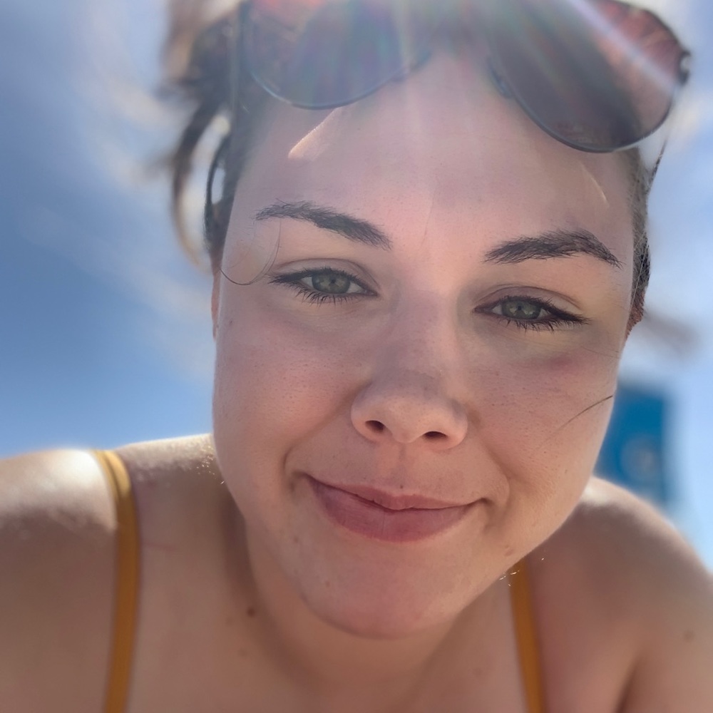 Meet your Posher, Amber